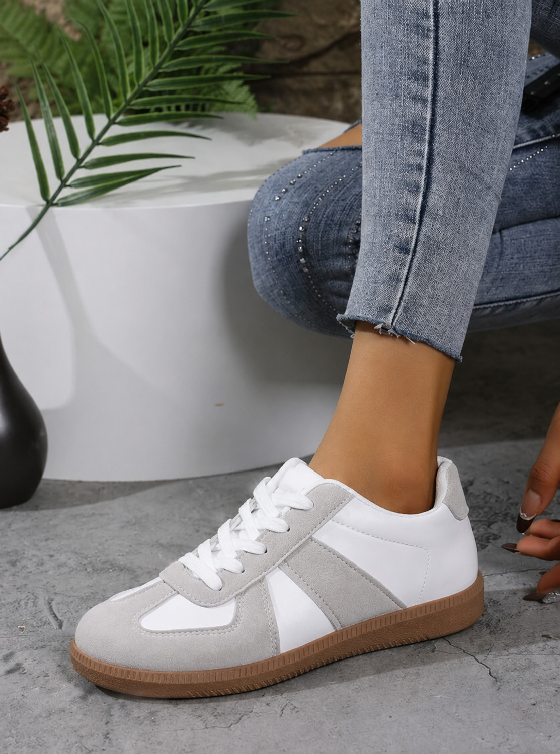 Image of Sender colorblock white sneakers for women Sneakers For Women (White, 4)