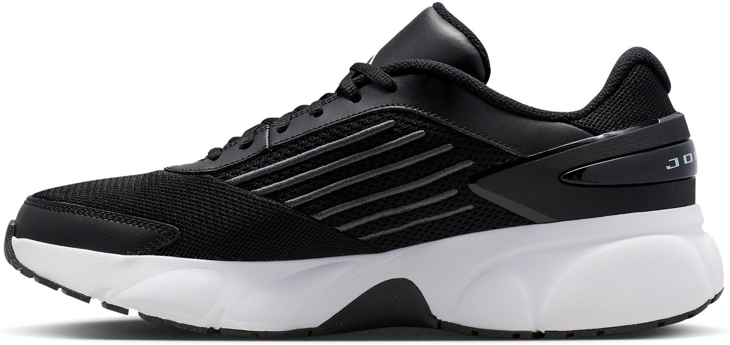 Image of NIKE Jordan Trunner Flow Sneakers For Men