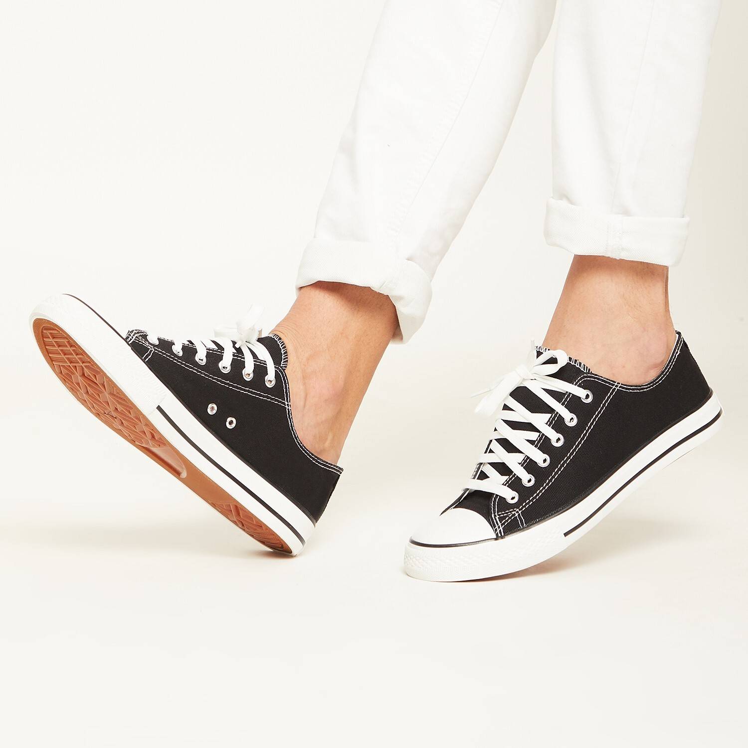 MOZAFIA Canvas Casuals Shoes for Men (Black) - Image 2