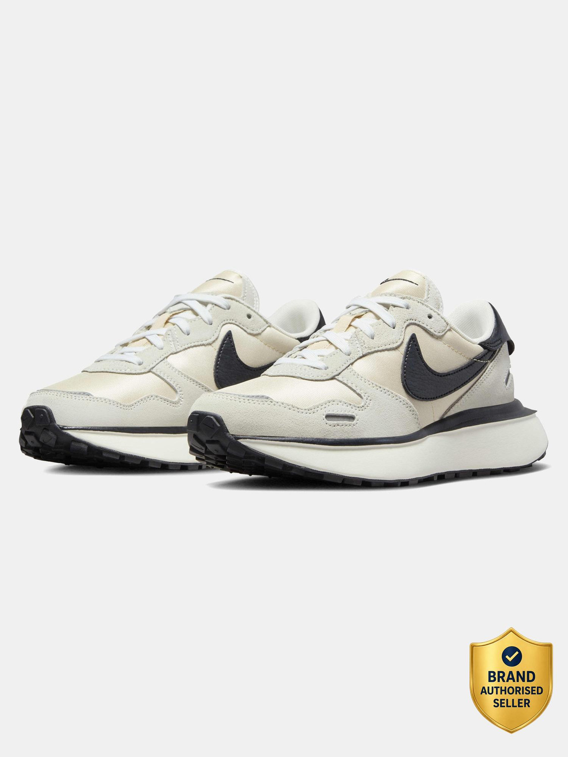 Image of NIKE Phoenix Waffle Sneakers For Women