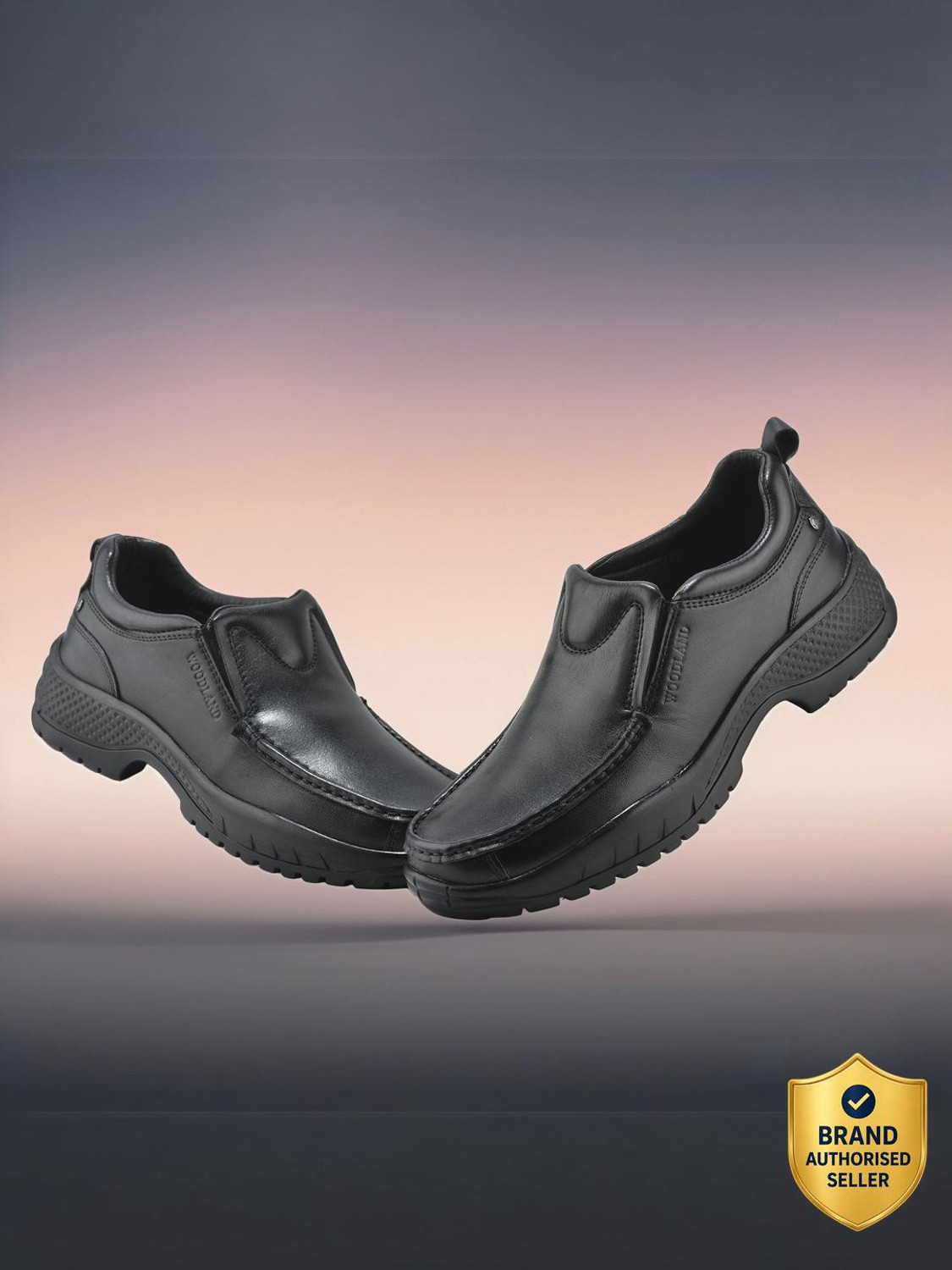 Image of WOODLAND Slip On Lightweight Comfortable Easy Wear Casuals For Men