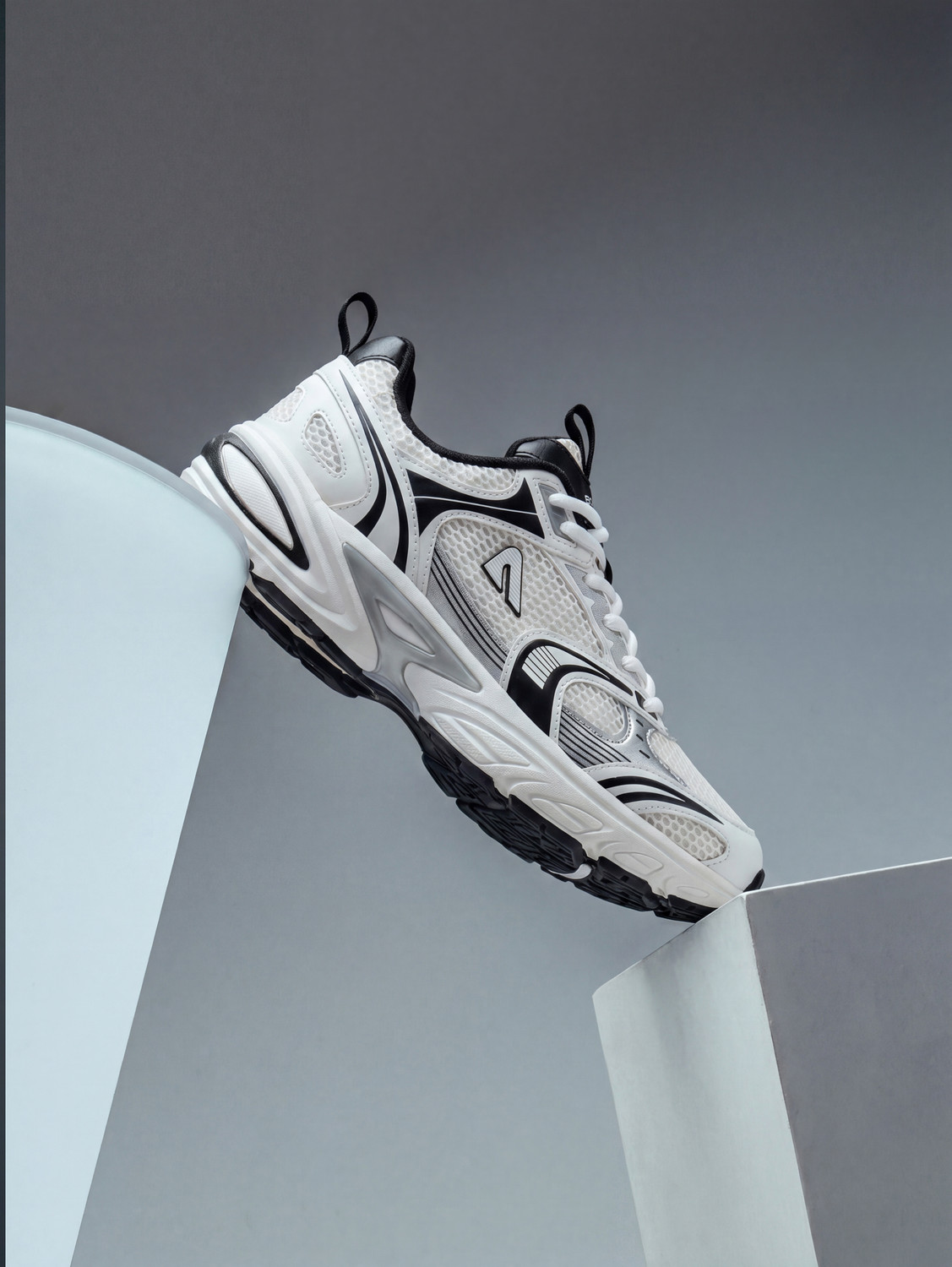 Image of BOLDFIT Klassics Sneakers For Men