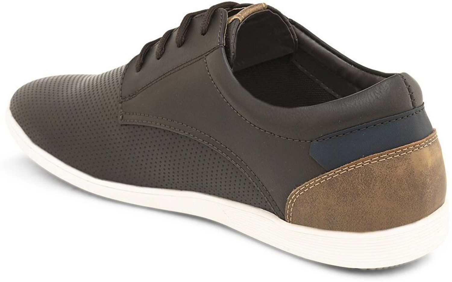 Image of Roadster Sneakers For Men