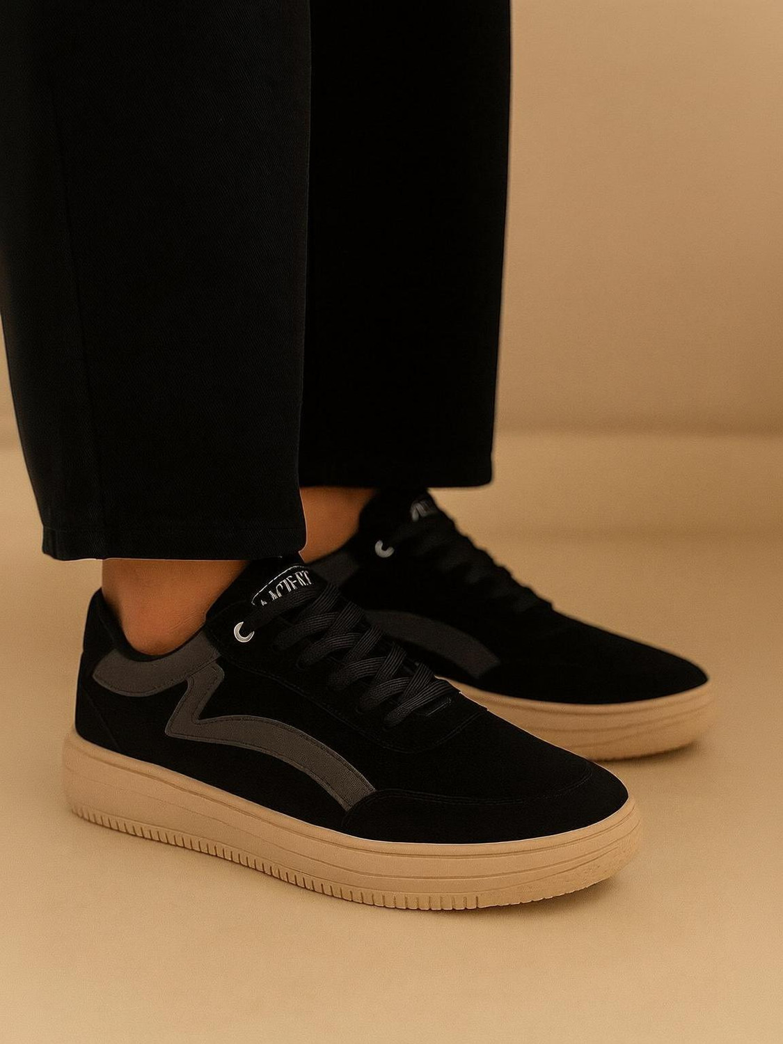 Image of ASTEROID ASTEROID Premium Colorblock Men's Casual Partywear Sneakers Black Shoes Sneakers For Men