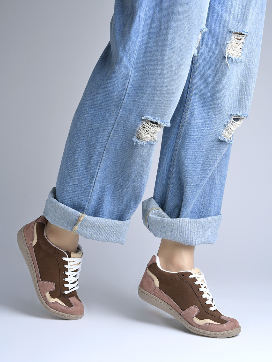 Image of SHOETOPIA Sneakers For Women
