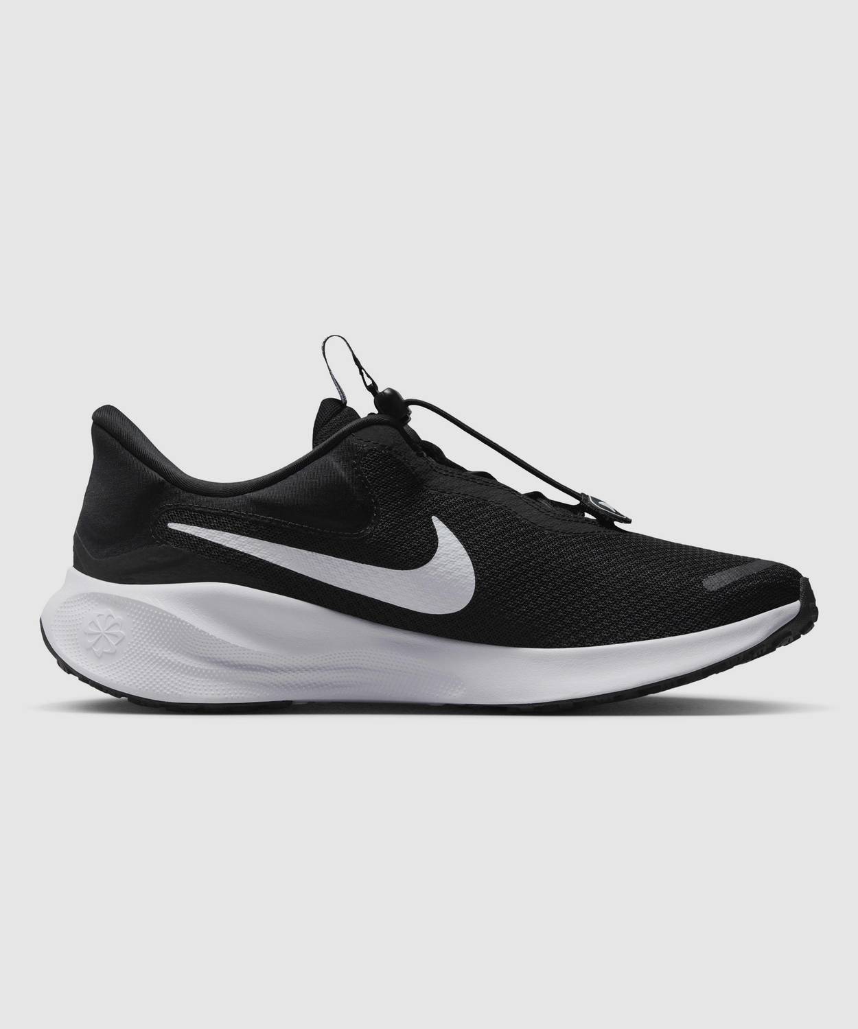 Nike Revolution 7 EasyOn Black Running Shoes - Image 3