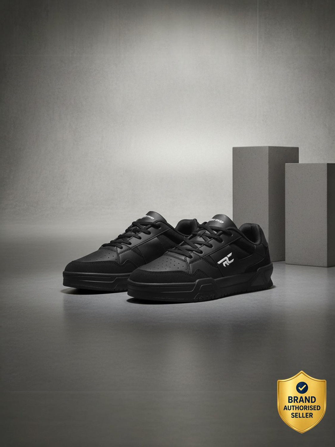 RED CHIEF C6019 001 Sneakers For Men