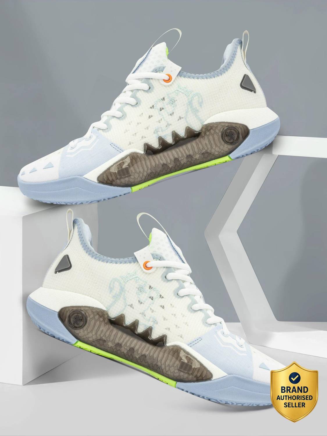 salsa様 1 RED TAPE Basketball Shoes for Men | Cultured Round-Toe Shape