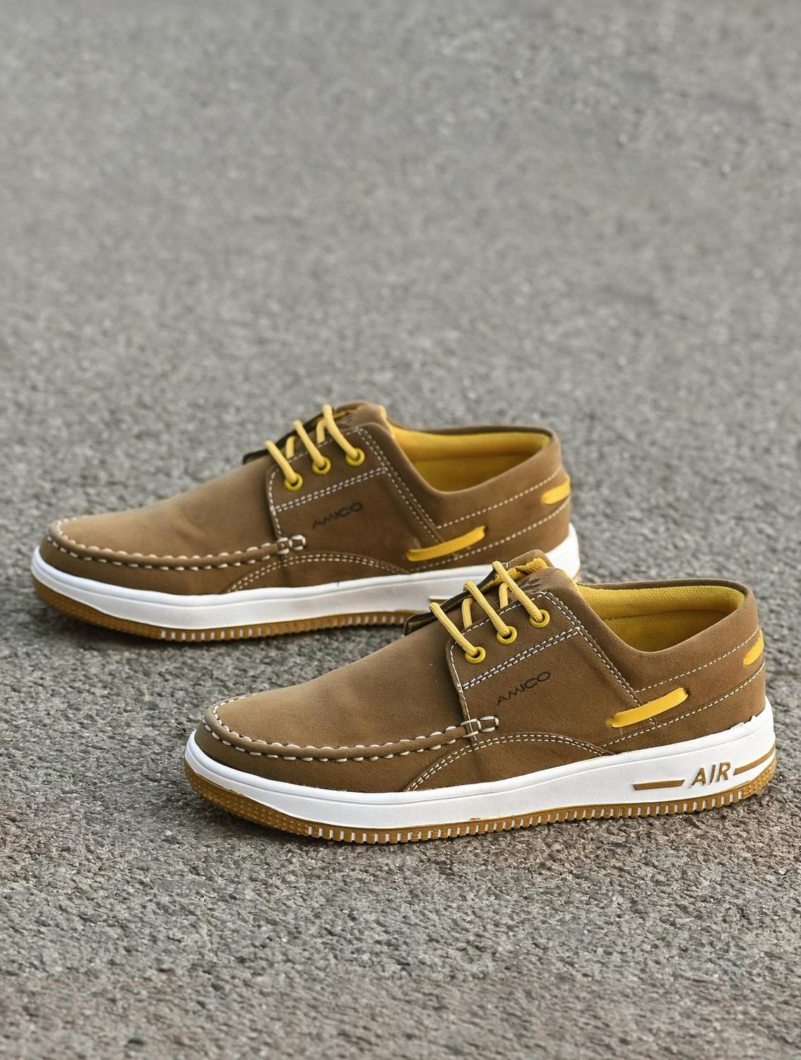 AMICO Men's Brown Sneakers - Image 1