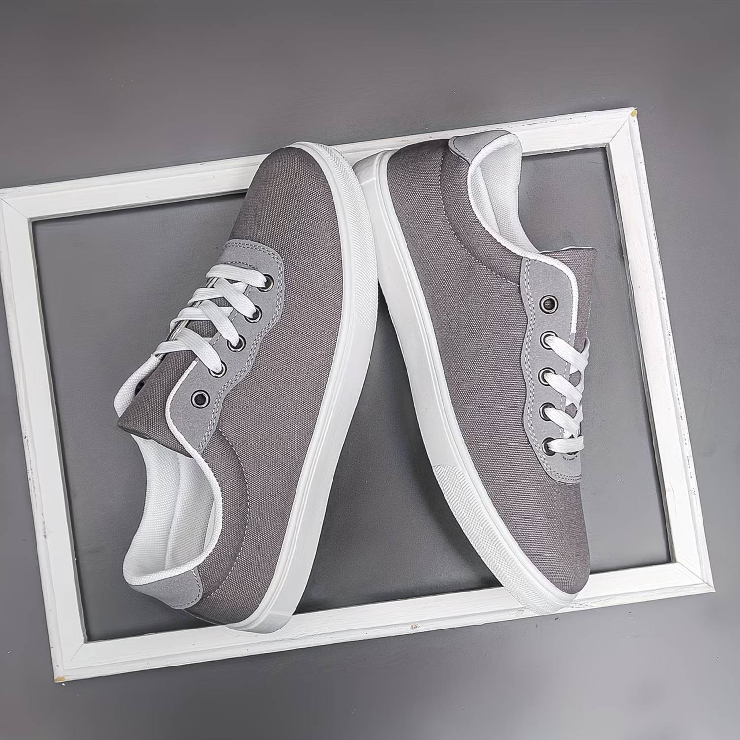 ROASTER Men's Lightweight Canvas Sneakers - Image 3