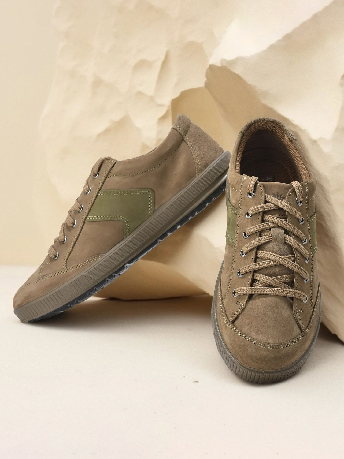 Image of WOODLAND Lace Up Lightweight Breathable Comfortable Daily Use Casuals For Men