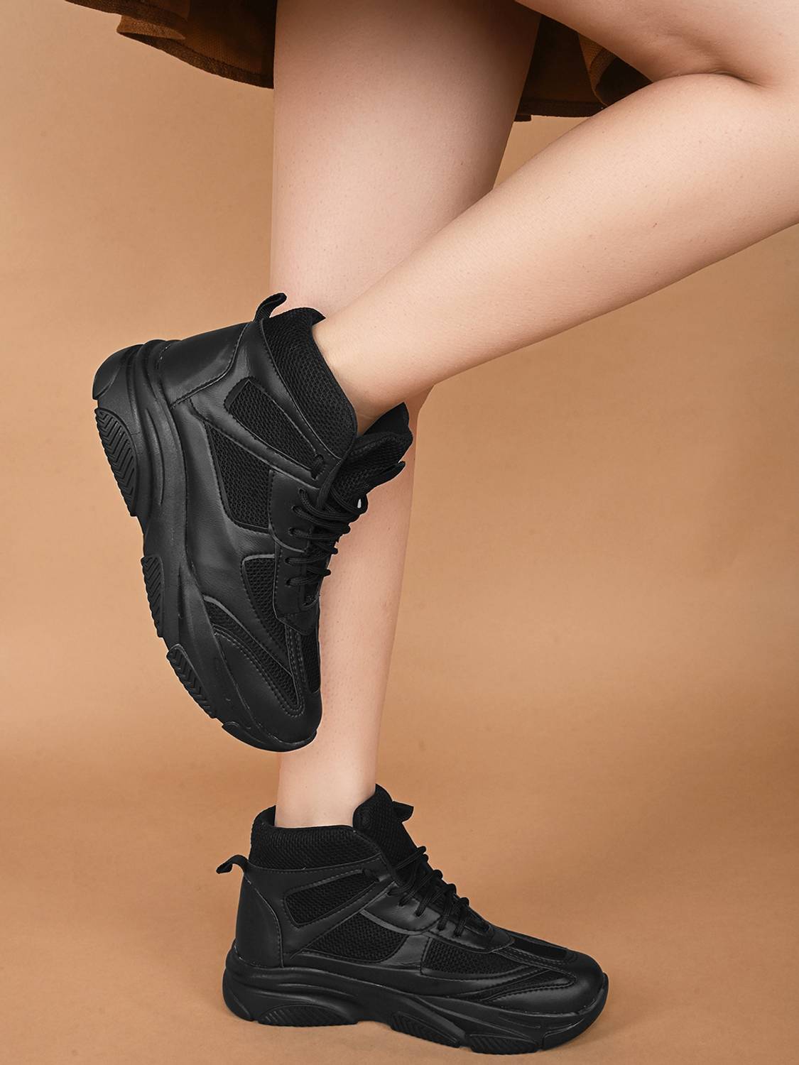 Knoos High Ankle Sneakers For Women Black