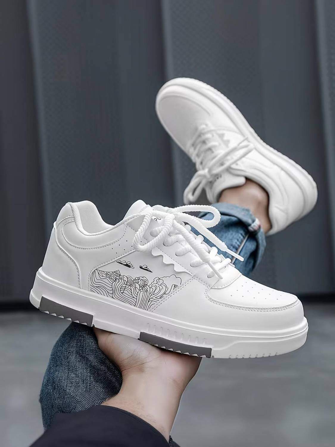 ROASTER Original Men's Casual Sneakers - Image 1