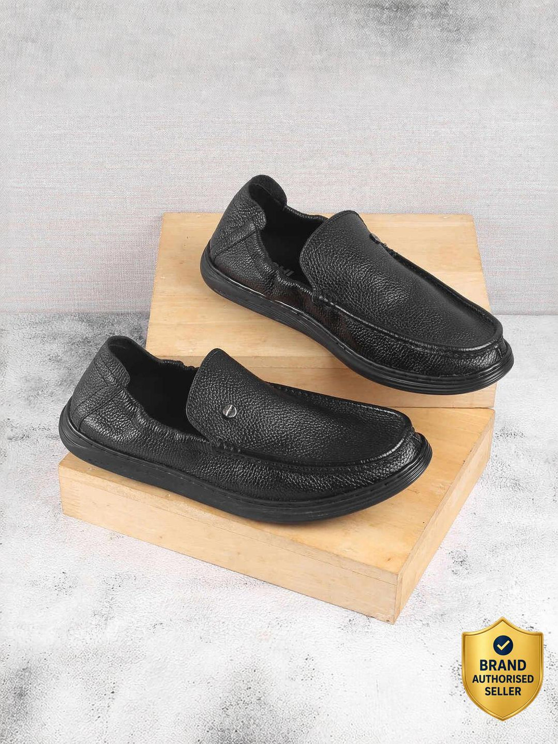 Image of MOCHI 71-195 Loafers For Men