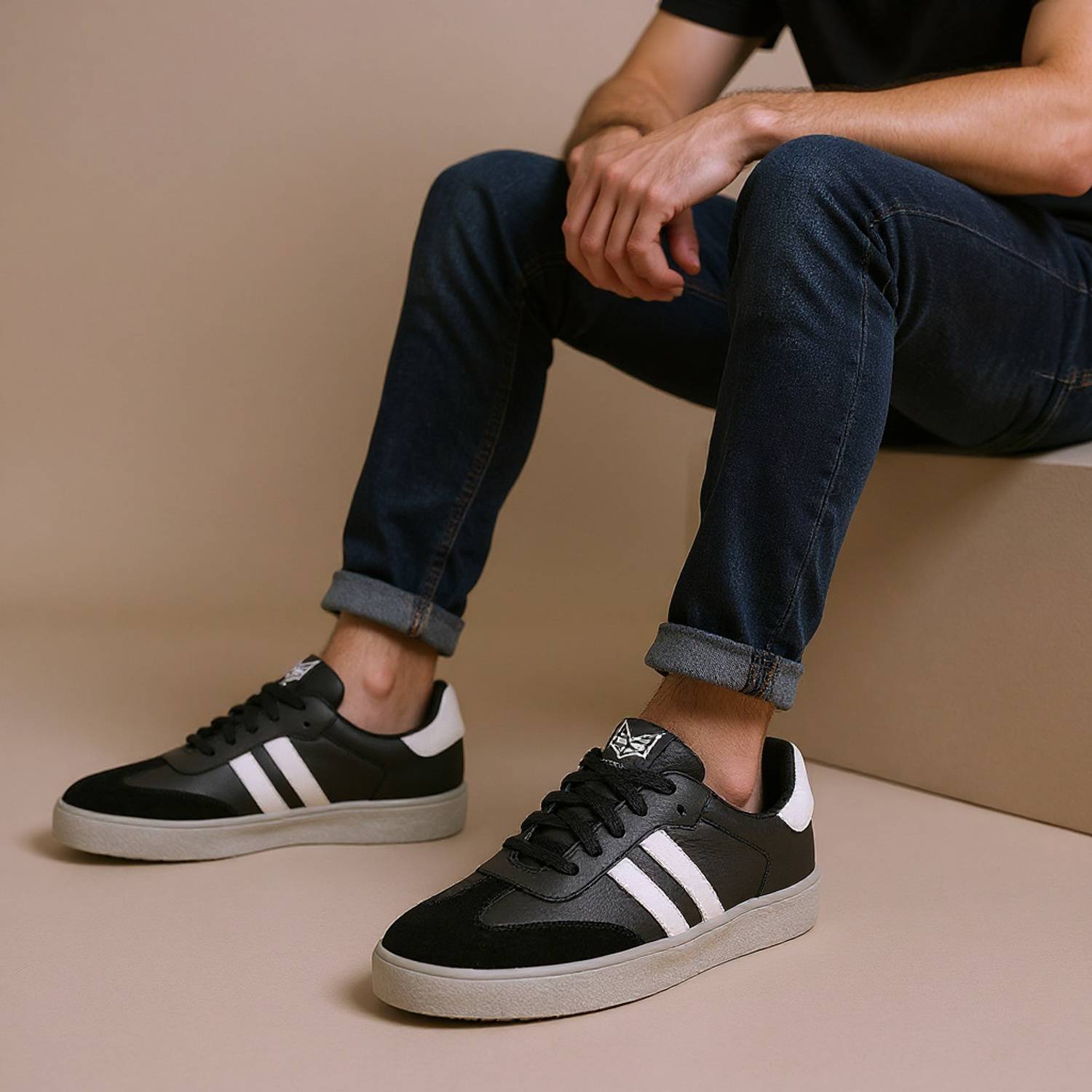 BIG FOX Men's Black Lace-Up Sneakers - Image 2