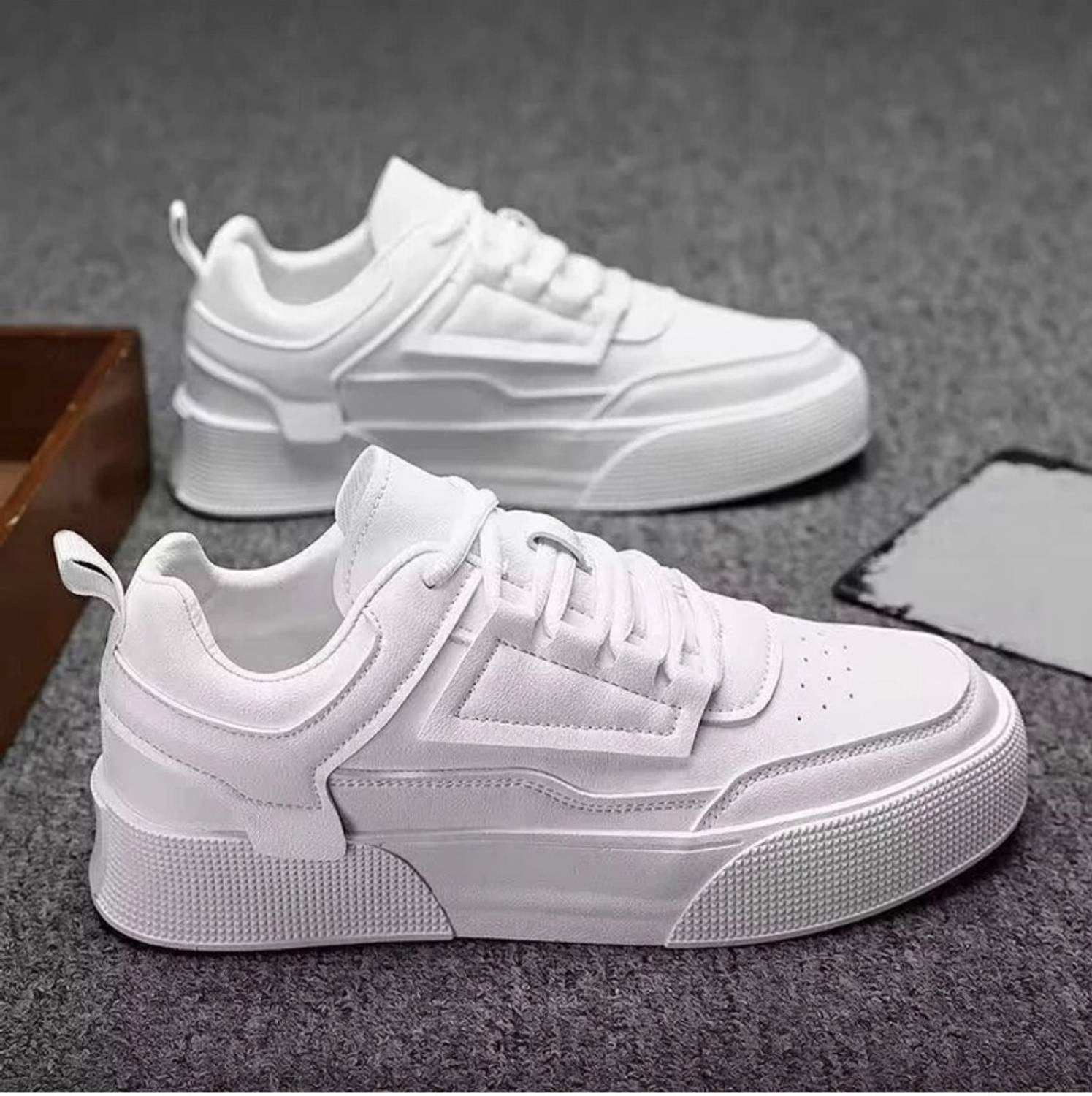 RODDICK Men's White Sneakers - Image 2