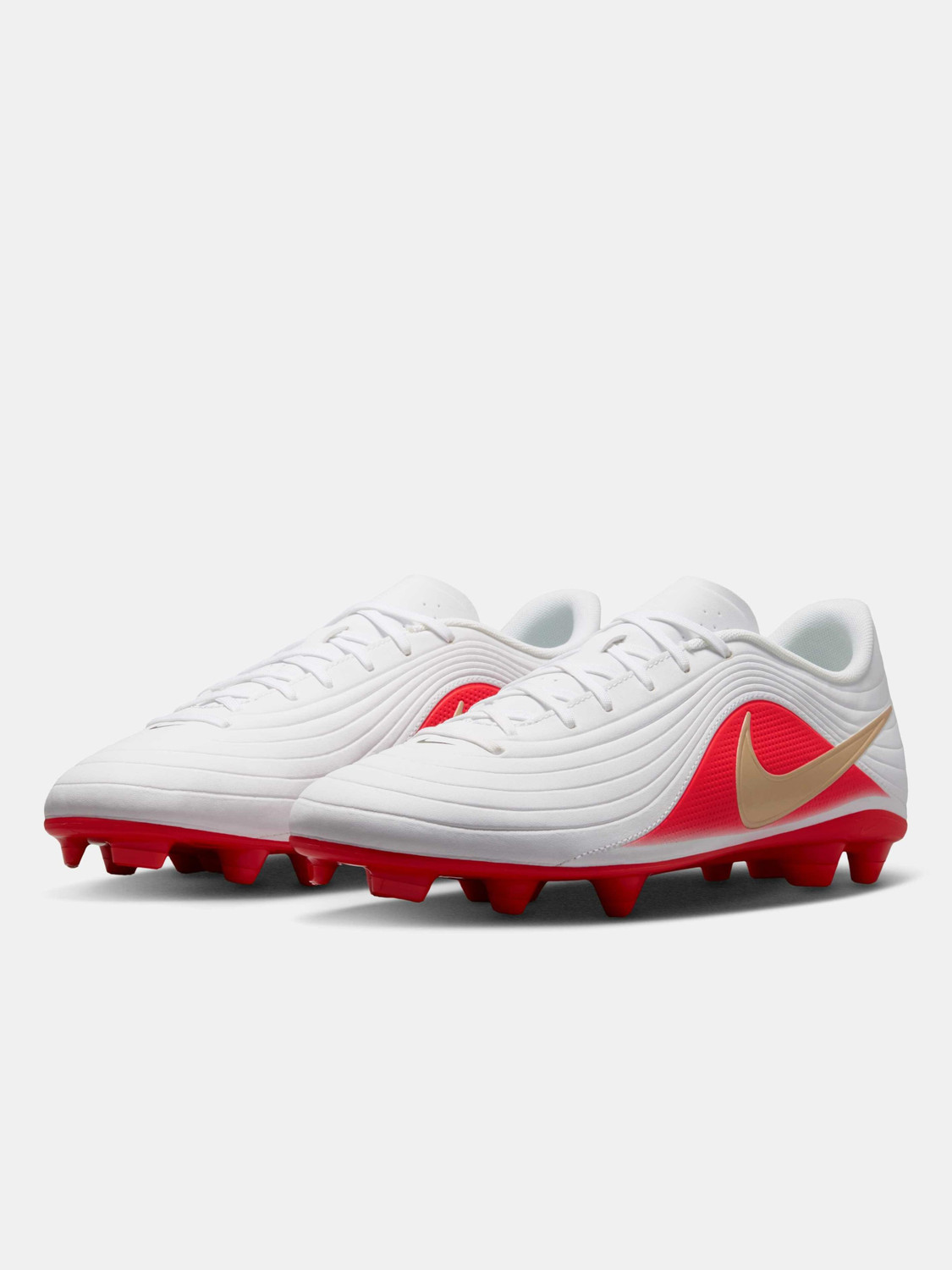 Image of NIKE Tiempo Maestro Club Sneakers For Men
