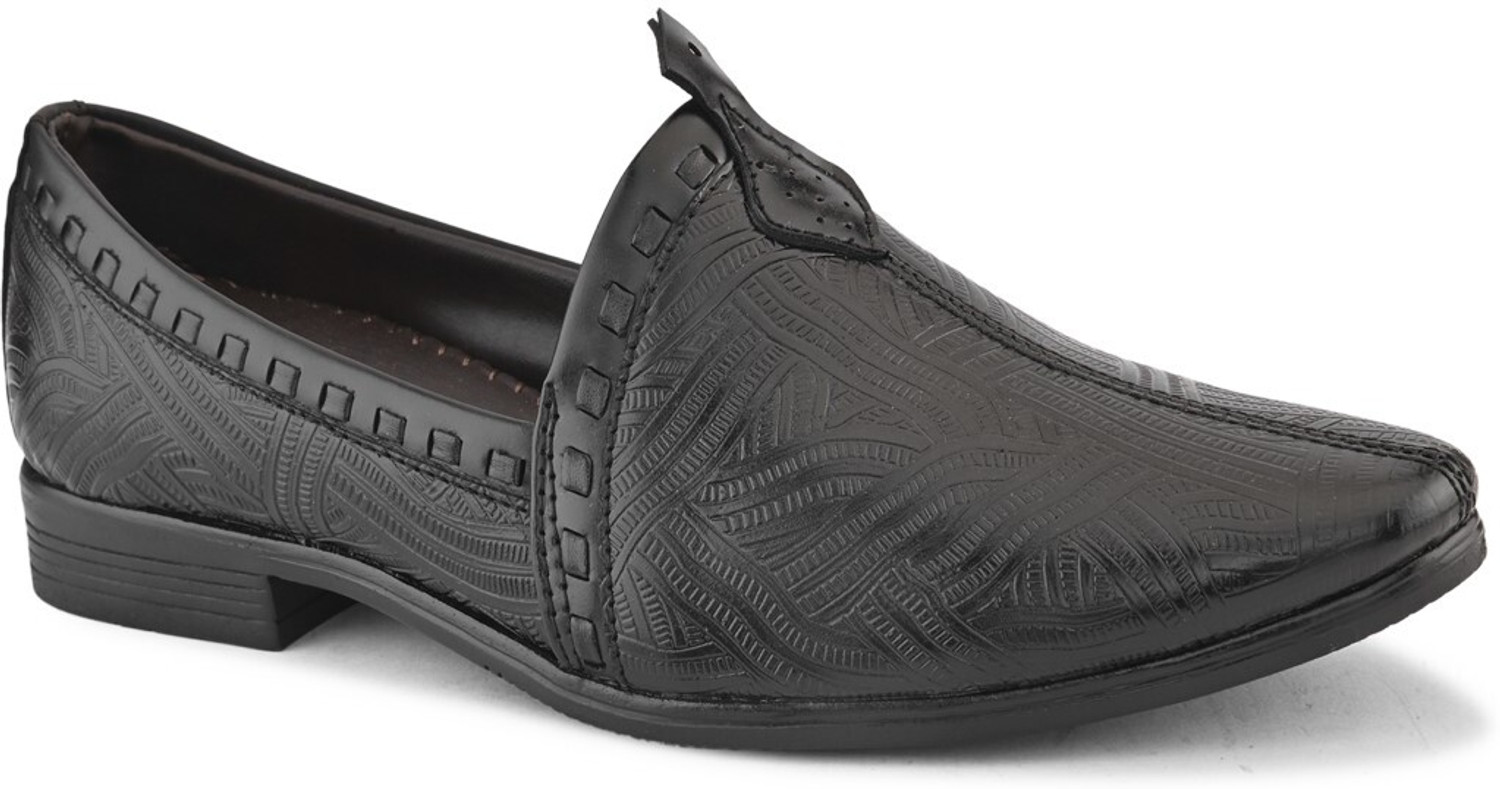 Image of SOURAGYA Men Textured Round Toe Mojaris Loafers for festive occasion Loafers For Men