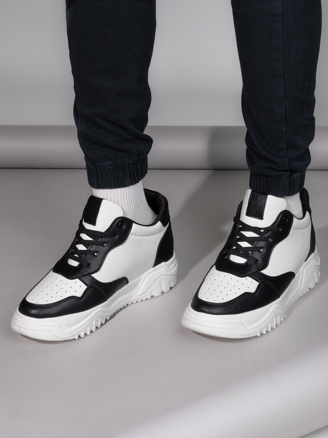 Image of HI Toes HI Toes Men Solid Elavator Sneakers Casuals For Men