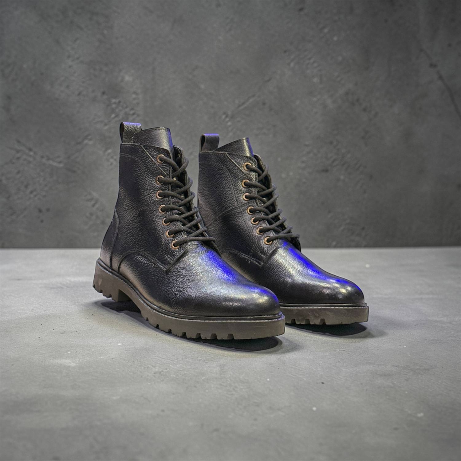 delvoro Rich Quality Men's Black Leather Boots - Image 1