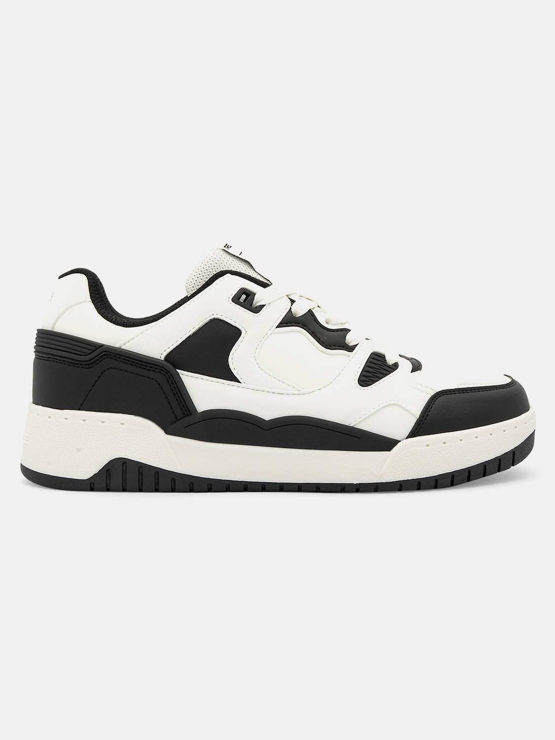 RED TAPE Men's Red Sneakers - Image 3