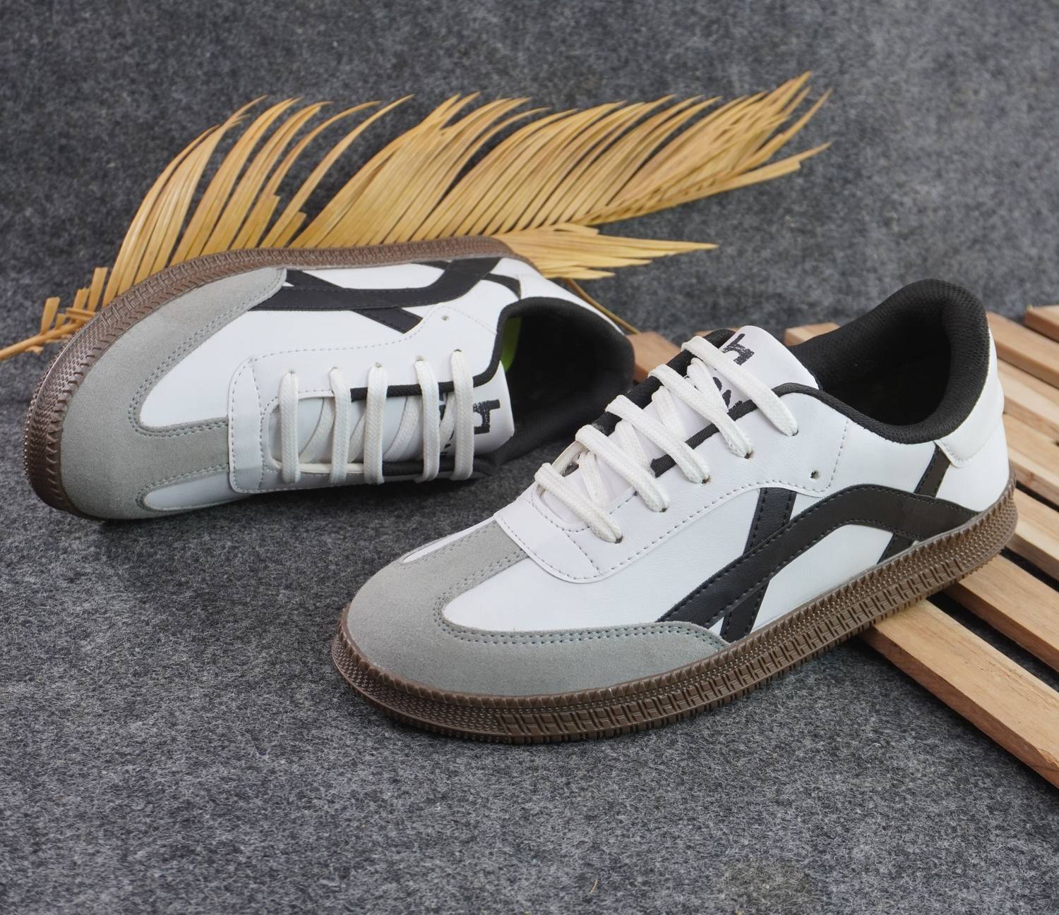 BeeOne Men's Casual Shoes - Image 2
