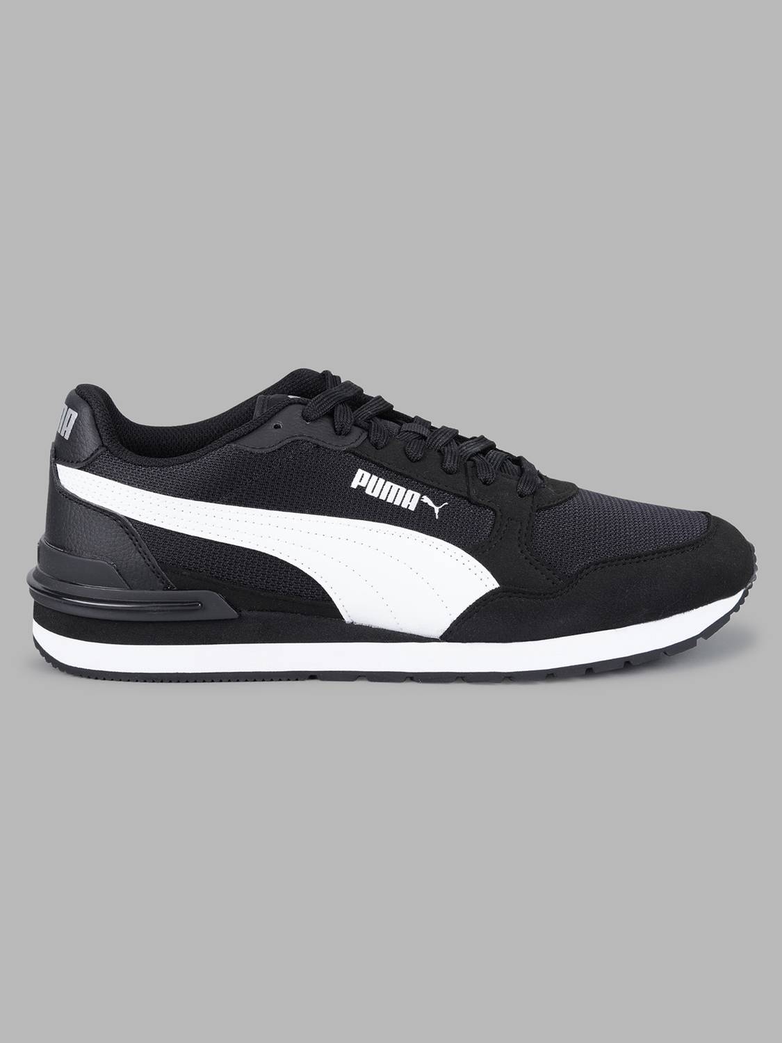 PUMA ST Runner v4 Mesh Sneakers for Men (Black) - Image 4