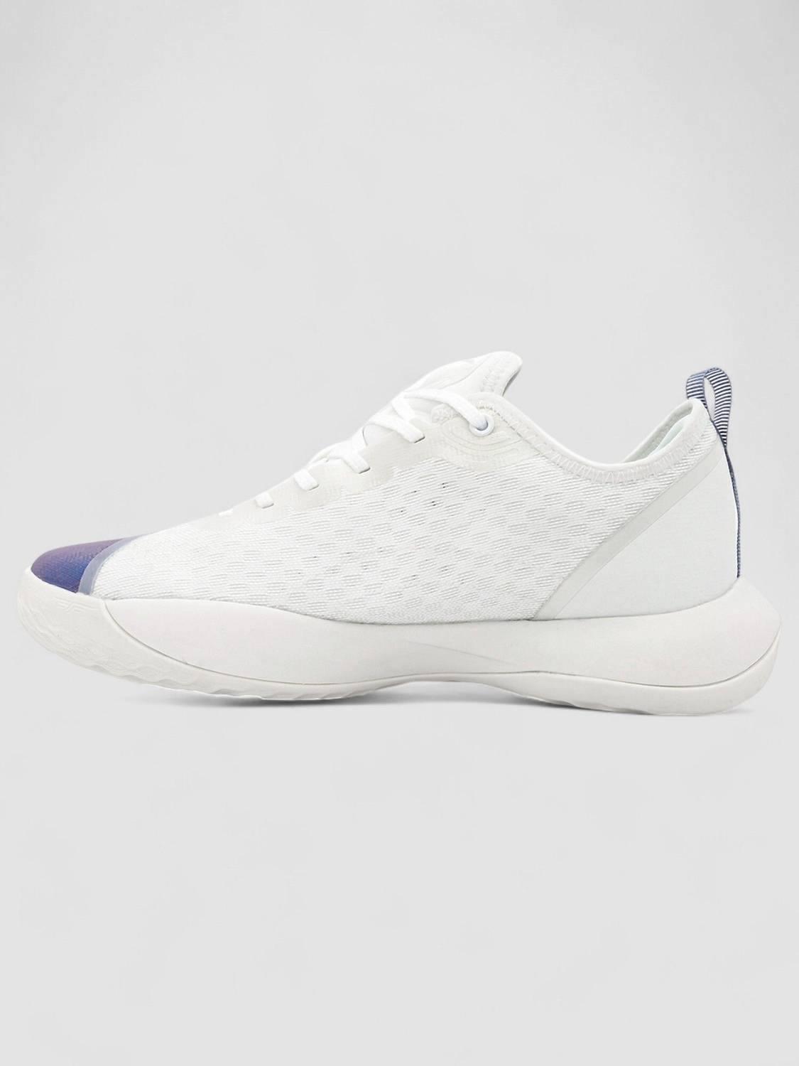 RED TAPE Men's Basketball-Inspired Red Shoes - Image 4