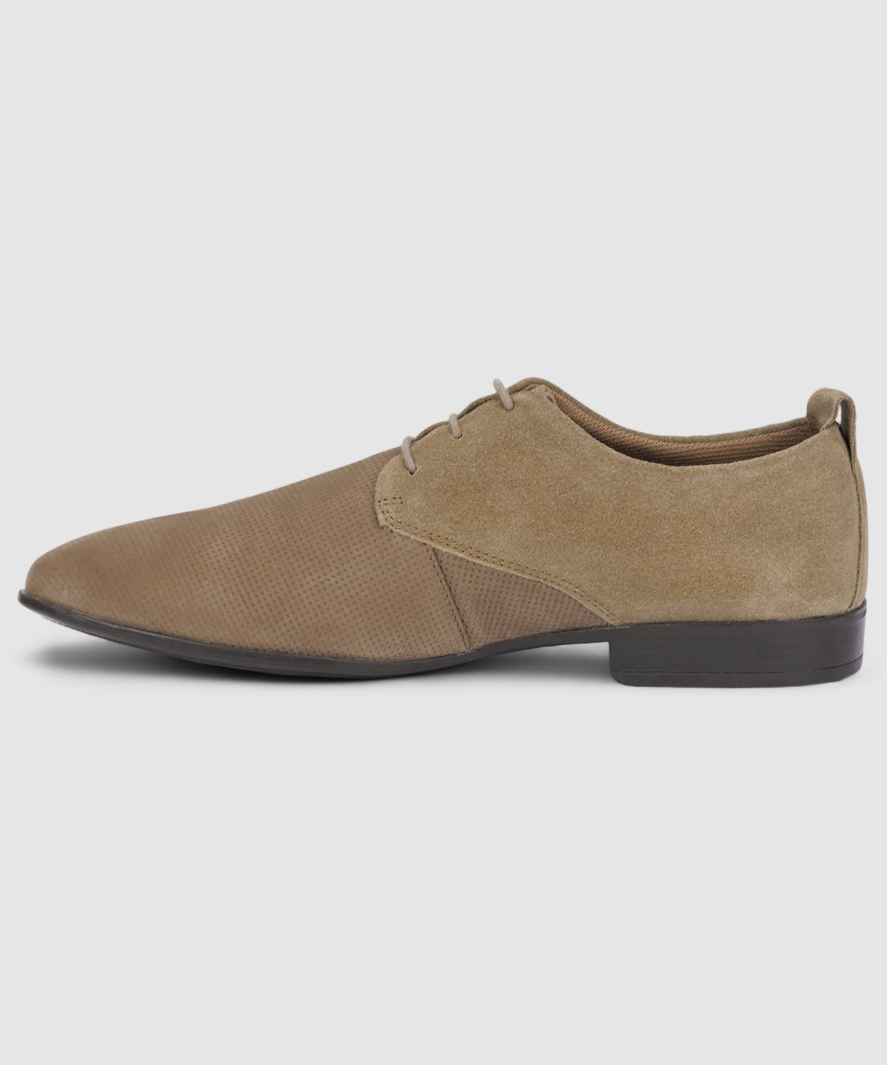 Image of WOODLAND Lace Up Lightweight Breathable Comfortable Daily Use Casuals For Men