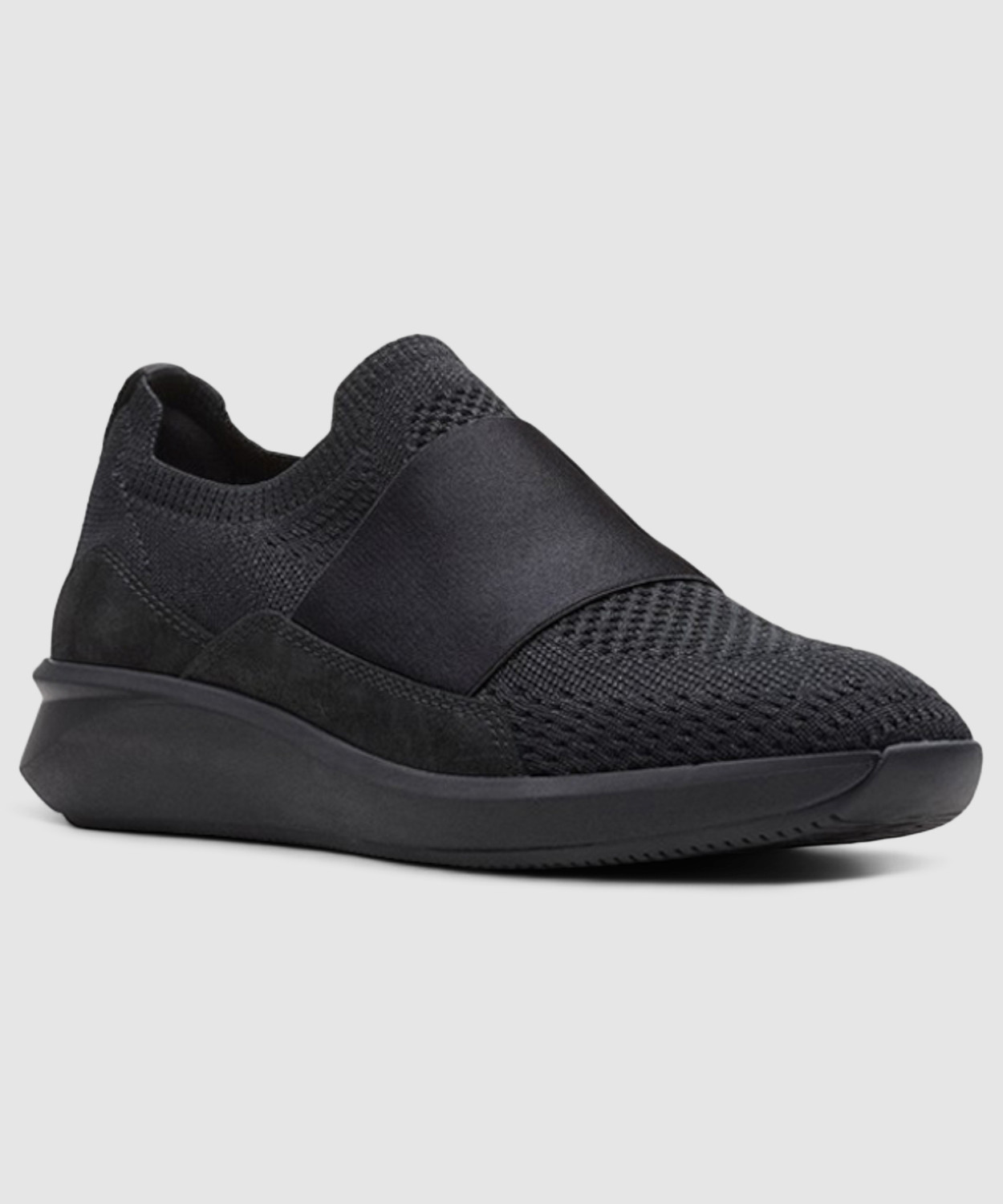 Image of CLARKS Un Rio Knit BLACK COMB Outdoors For Women (Black, 4)
