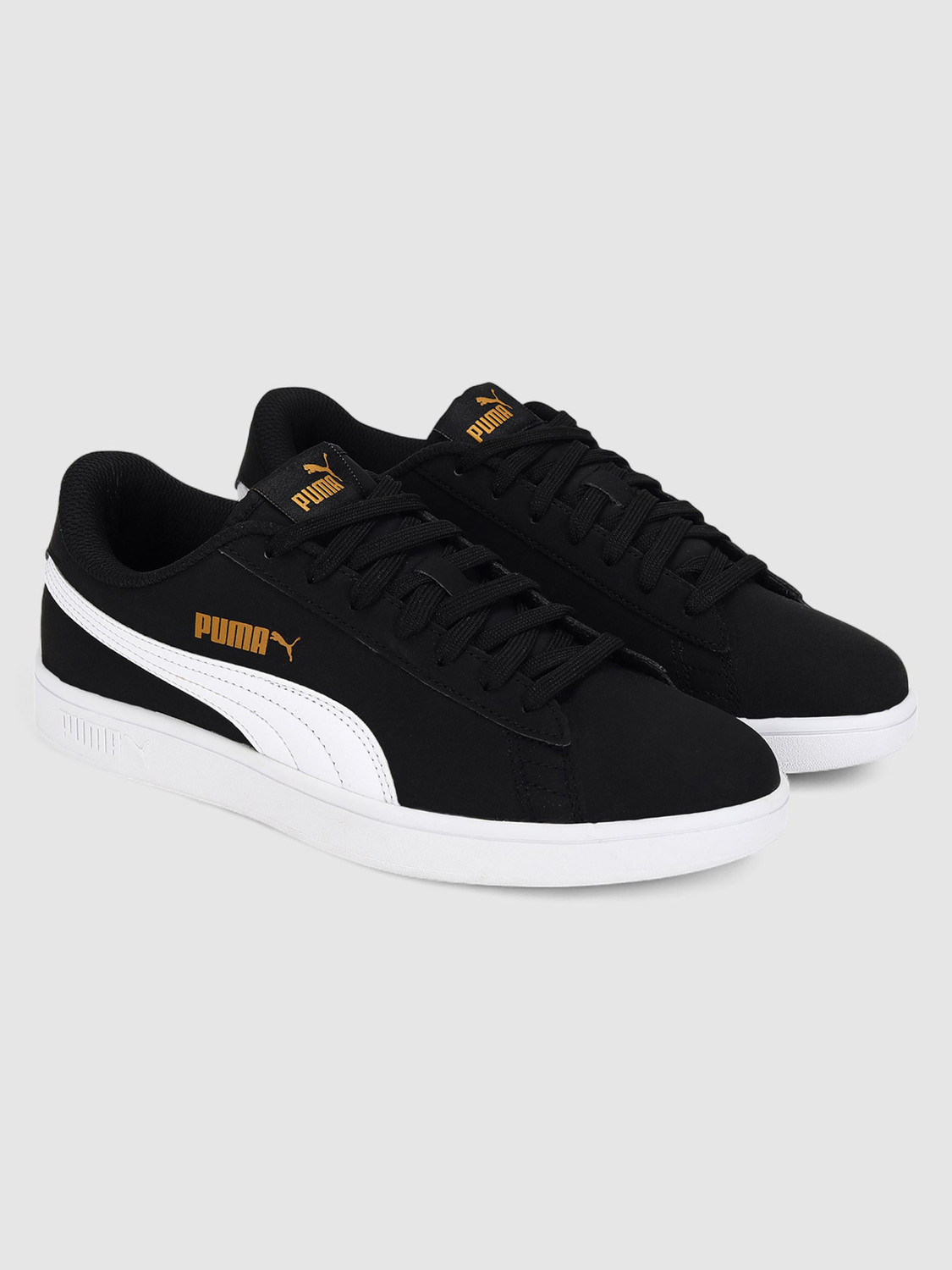 Image of PUMA Puma Smash V2 Buck Sneakers For Men
