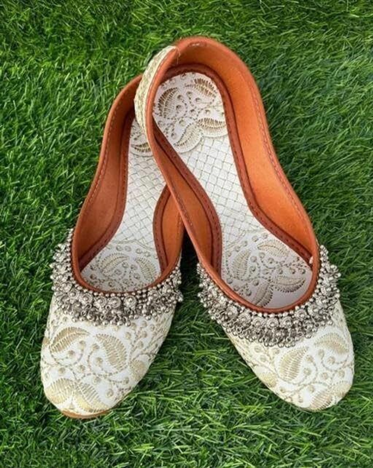 Image of Tarifaan Women's Handmade Rajasthani Embroidered PVC Sole Synthetic Mojari /Jutti Women Bellies