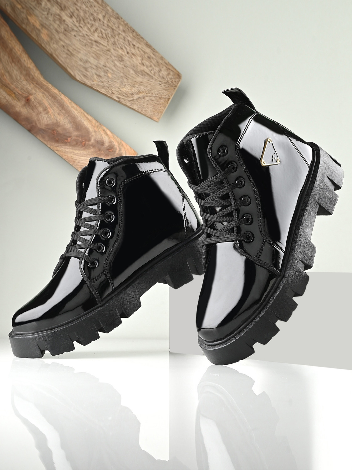 Image of Xtoon Rich Quality|Decent Look|Perfect Style|Breathable Boots For Men