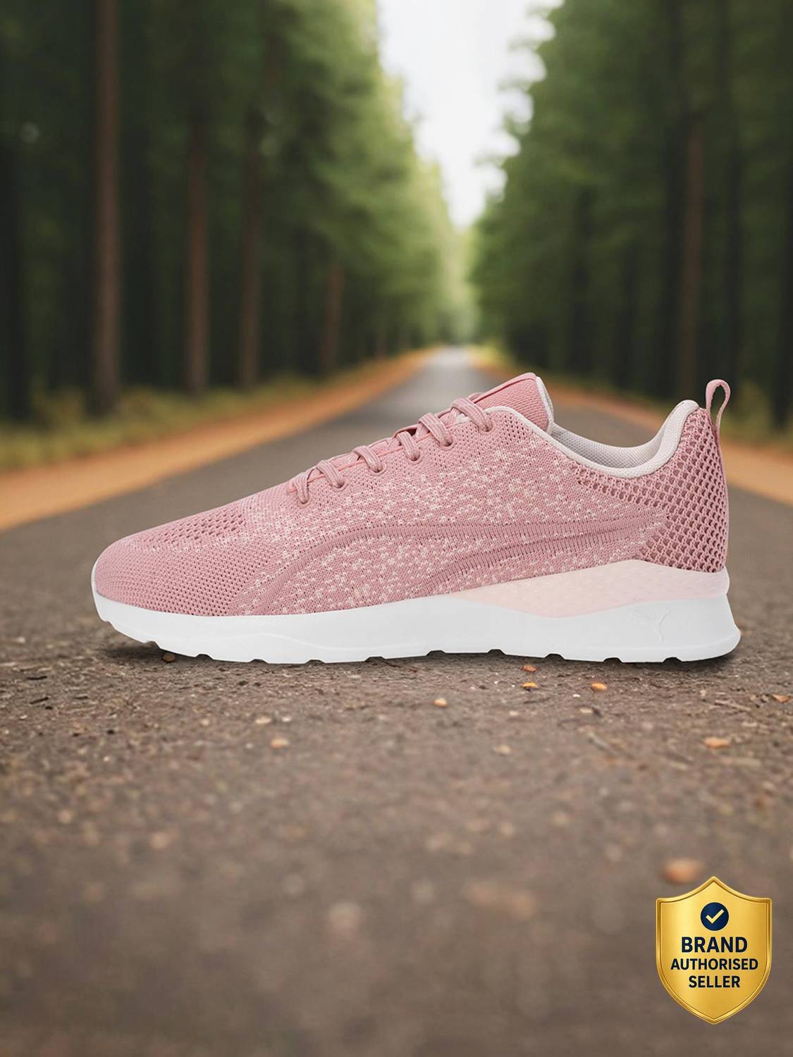 PUMA Lightstorm V1 Sneakers for Women - Image 1
