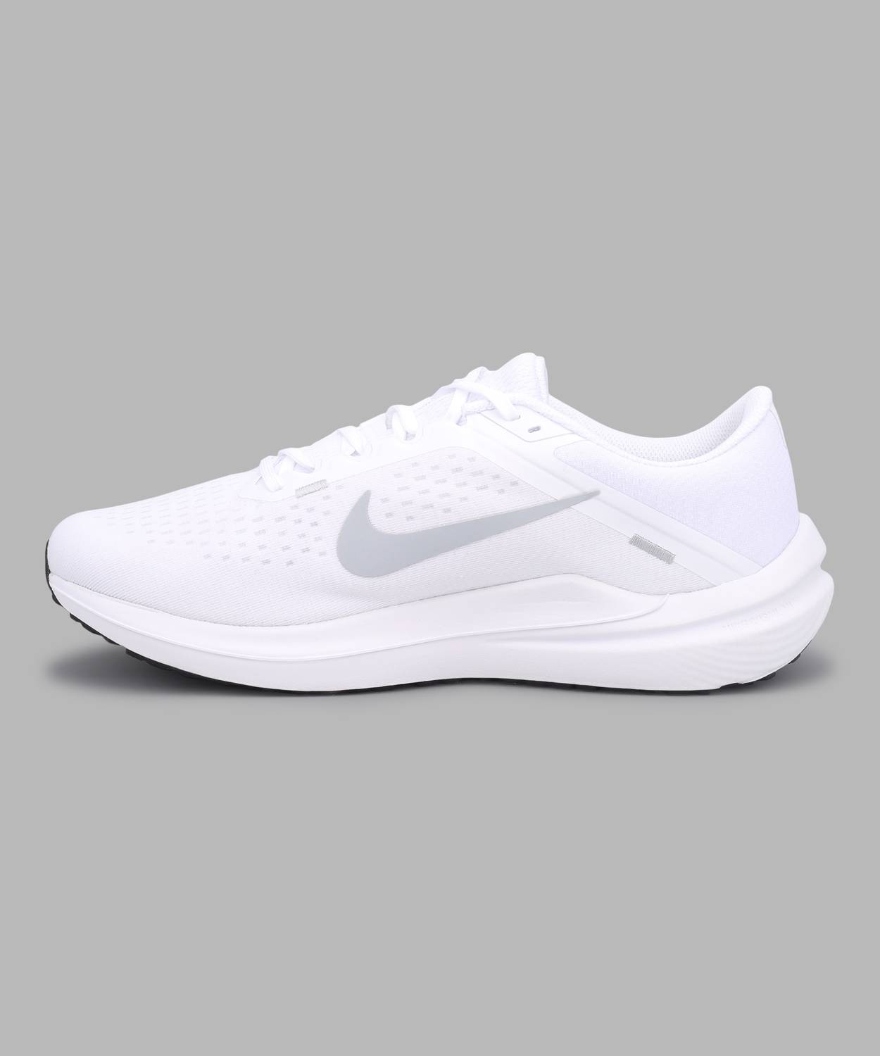 Nike Air Winflo 10 Men's White Sneakers - Image 3
