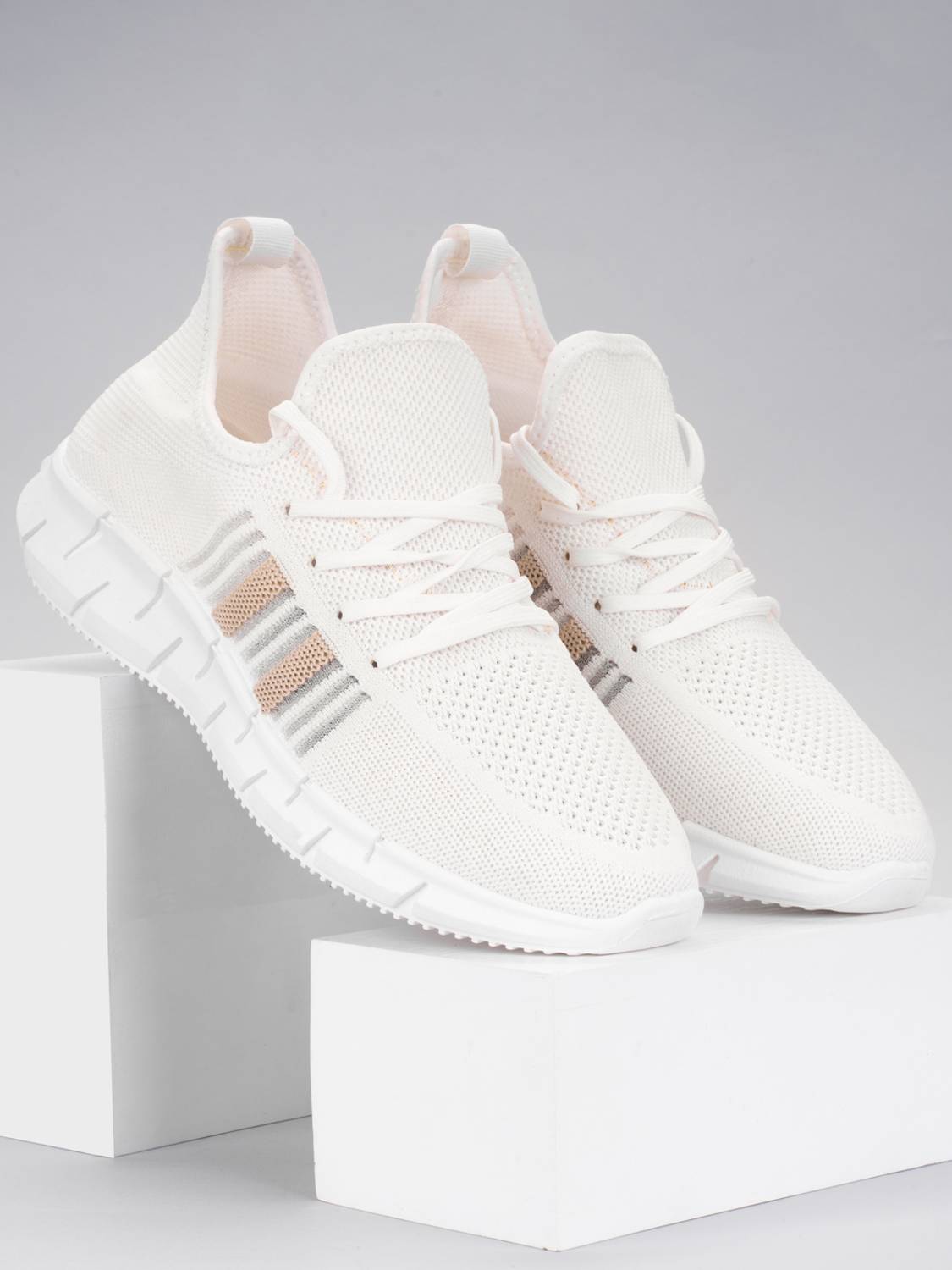 RapidBox Stylish Trendy Sneakers for Men - Image 3