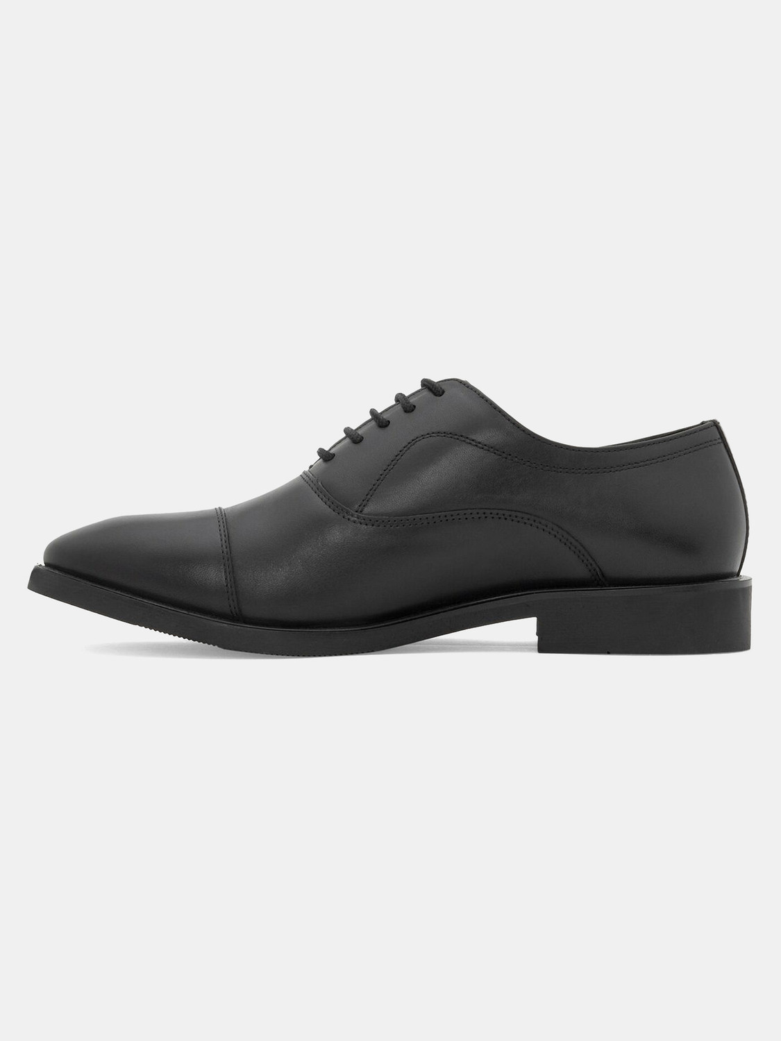 Image of RED TAPE Black Oxford Dress Shoes for Men | Classic Formal Wear Derby For Men