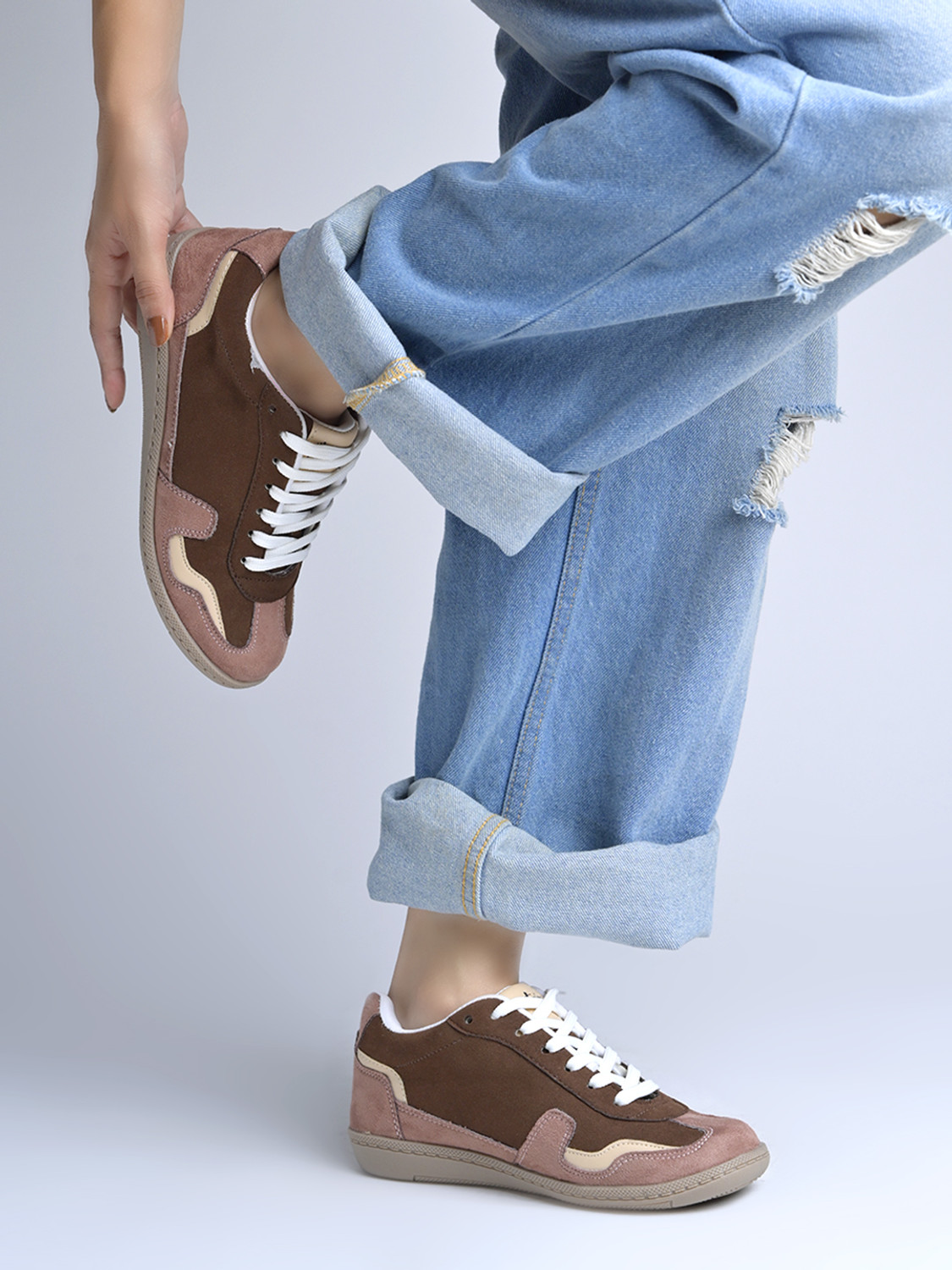 Image of SHOETOPIA Sneakers For Women
