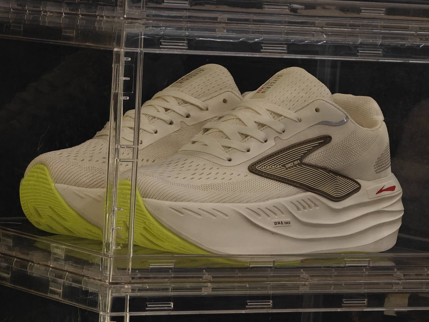 ZB RK-403 IMP Premium Men's Training Sneakers - Image 1