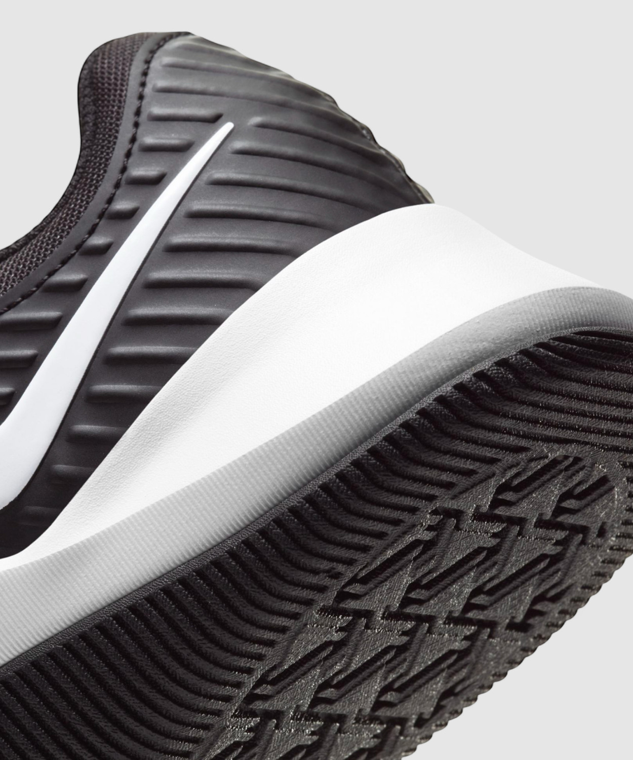 nike mc trainer men's training shoe