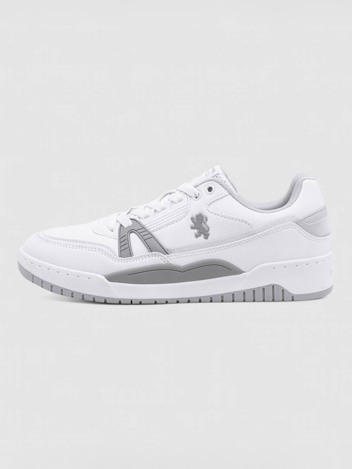 RED TAPE White Men's Casual Sneakers - Image 3