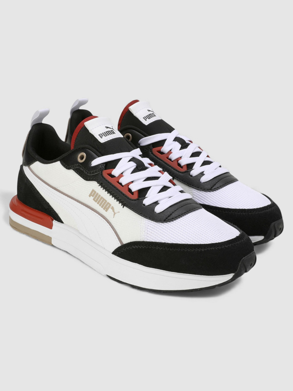 Image of PUMA R22 Sneakers For Men
