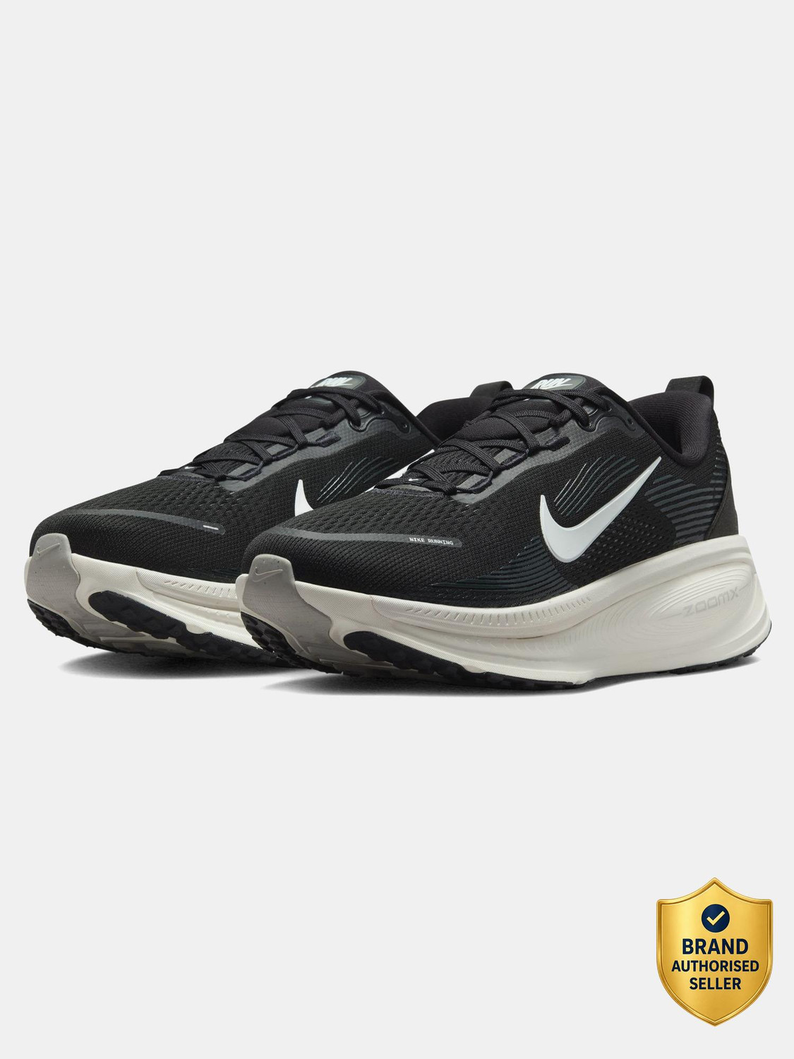 Image of NIKE VOMERO 18 WIDE Running Shoes For Men
