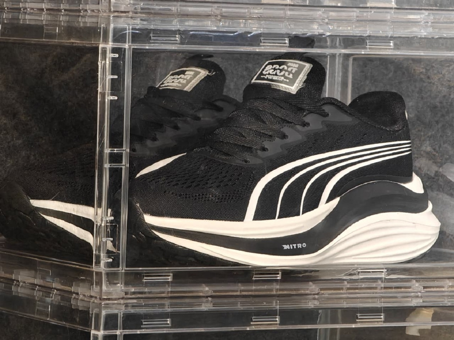 Image of ZBCS-01 Imported gym sport sneaker fashion PU Heel Sports Shoe Sneakers For Men (Black, White, 7)