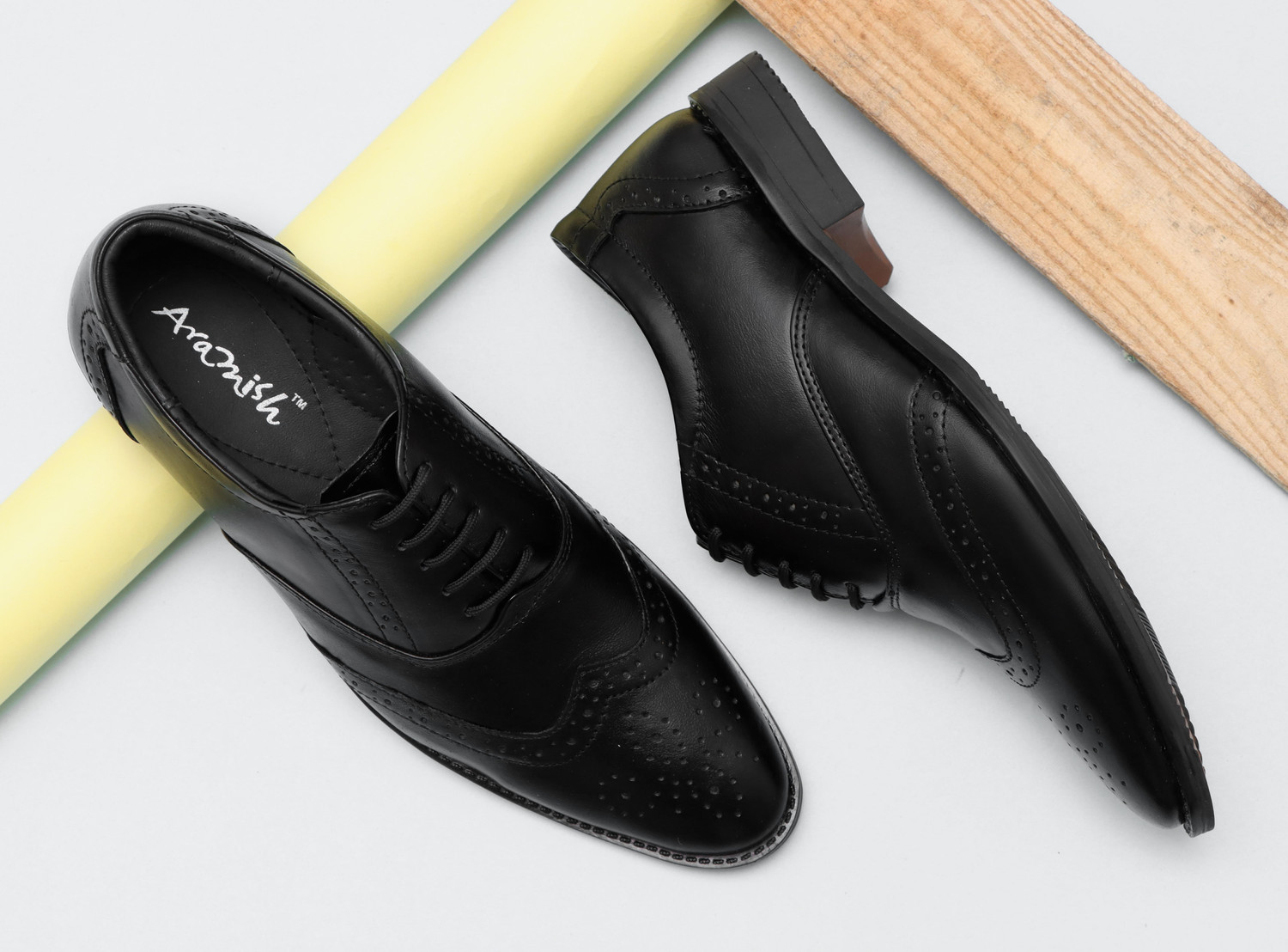 Image of Aramish Genuine Leather Laceup Formal Brogues For Men