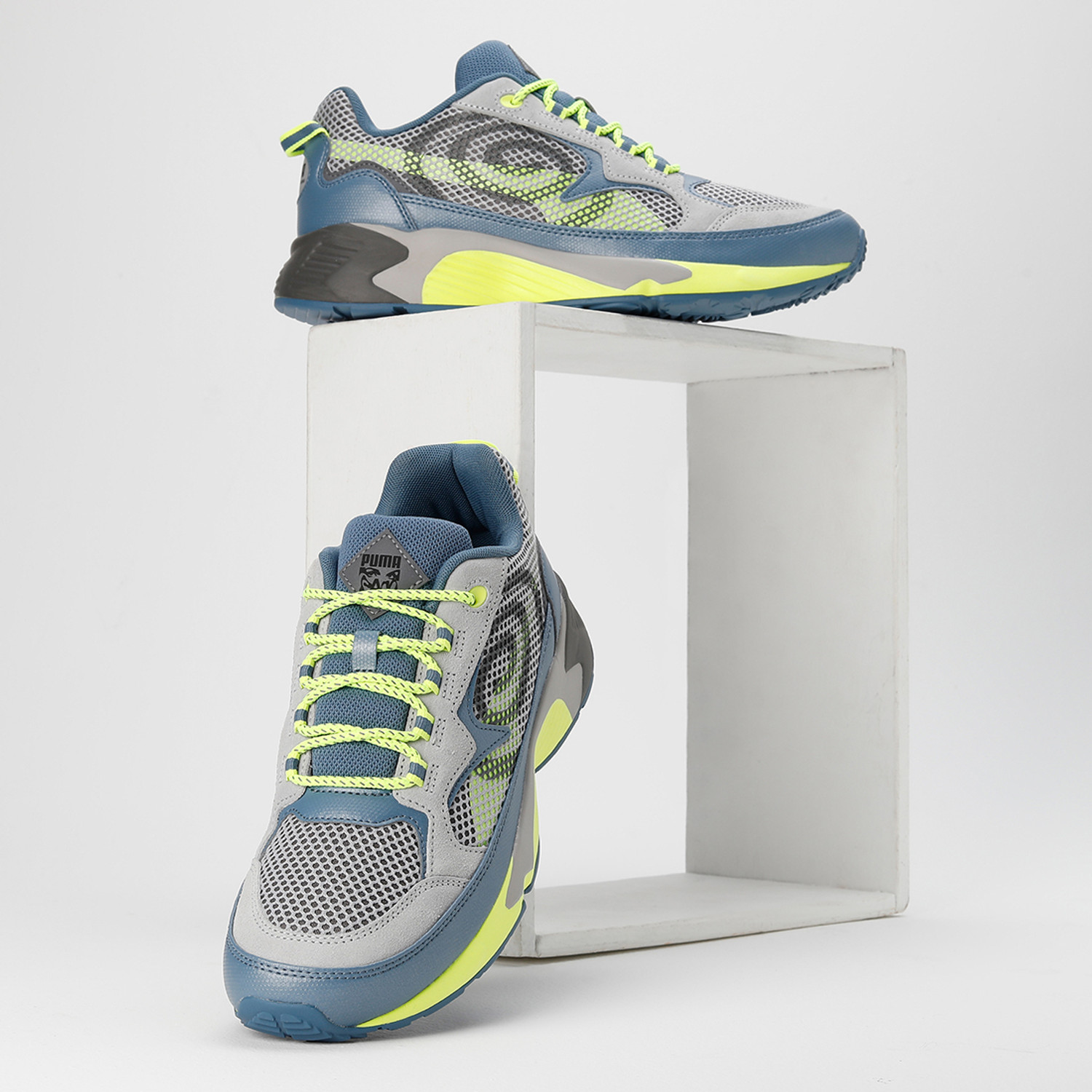 Image of PUMA Prevail TRL PAM Sneakers For Men
