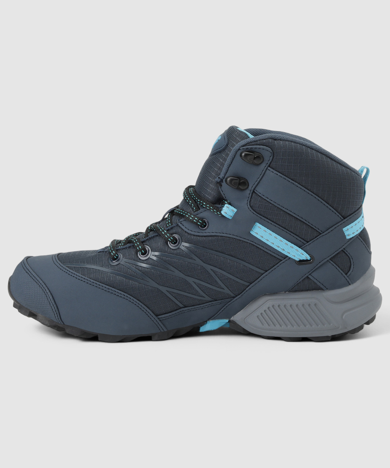 Image of Wildcraft RuNX TR Hugo Outdoors For Men