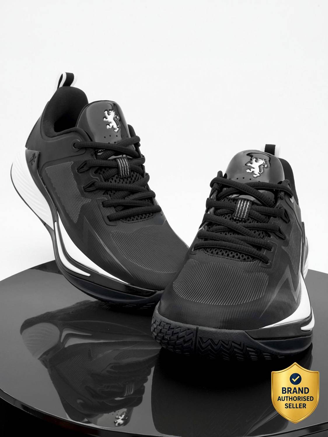 RED Basketball Shoes for Men, Red - Image 1