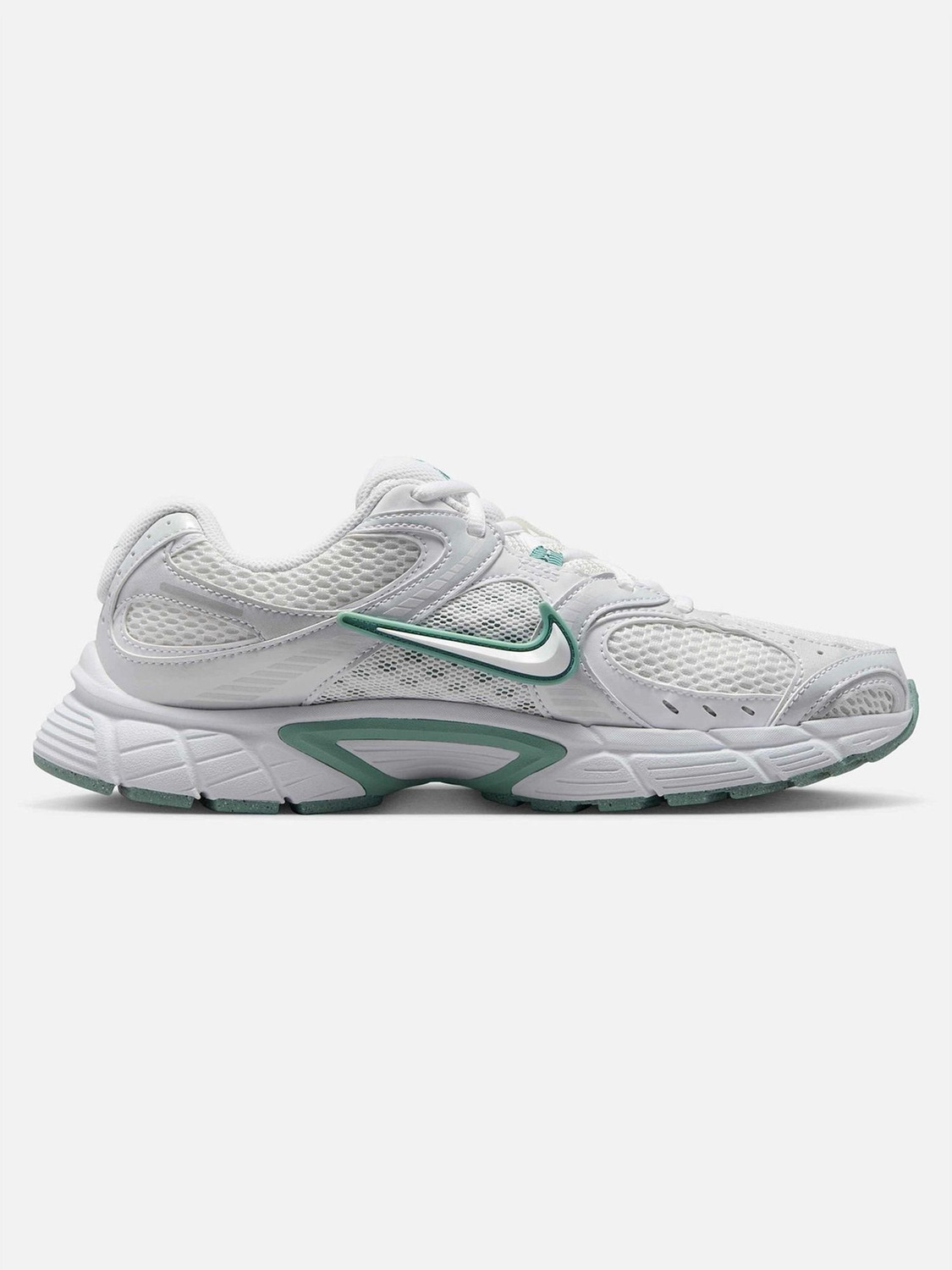 Image of NIKE W NIKE V5 RNR Sneakers For Women