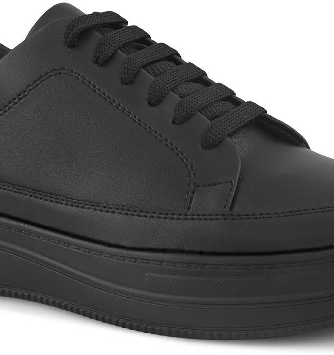 Roadster Men's Black Sneakers - Image 3